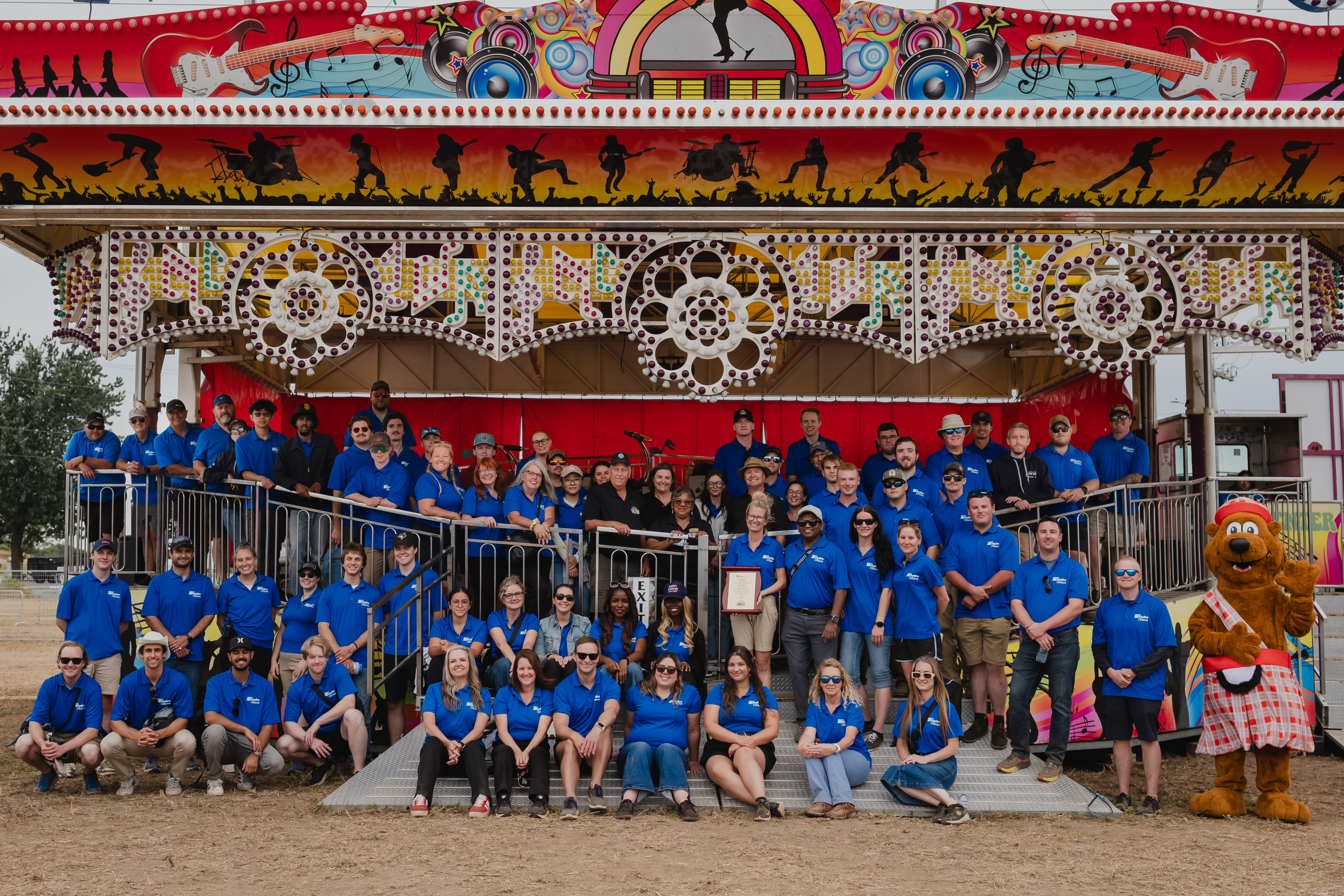 Hydro Ottawa employees volunteer at Capital Fair Special Needs Day