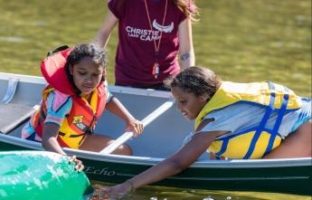 kids in canoe