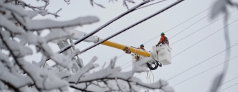 Hydro Ottawa teams are preparing to respond to power outages